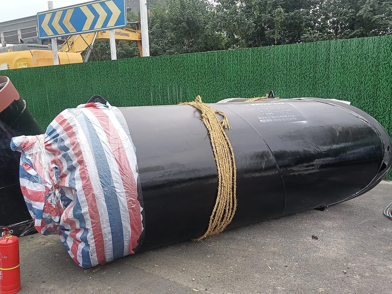 Carbon steel seamless pipe for high-temperature service